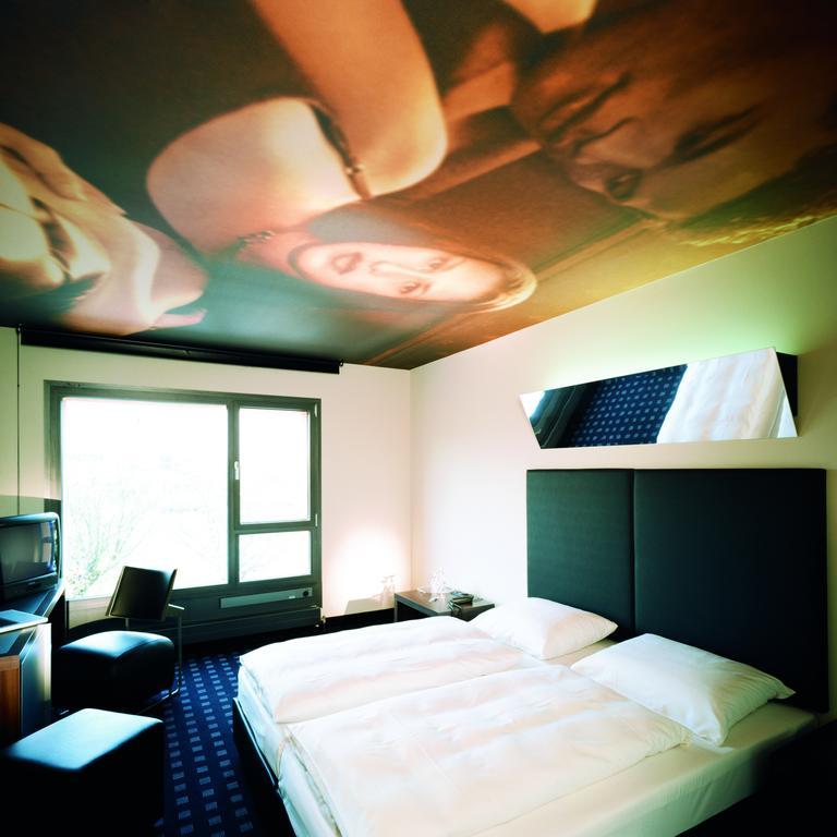 אינגולשטאט Kult Hotel מראה חיצוני תמונה