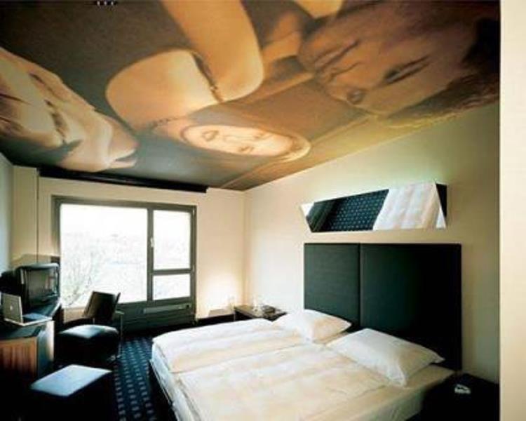 אינגולשטאט Kult Hotel מראה חיצוני תמונה